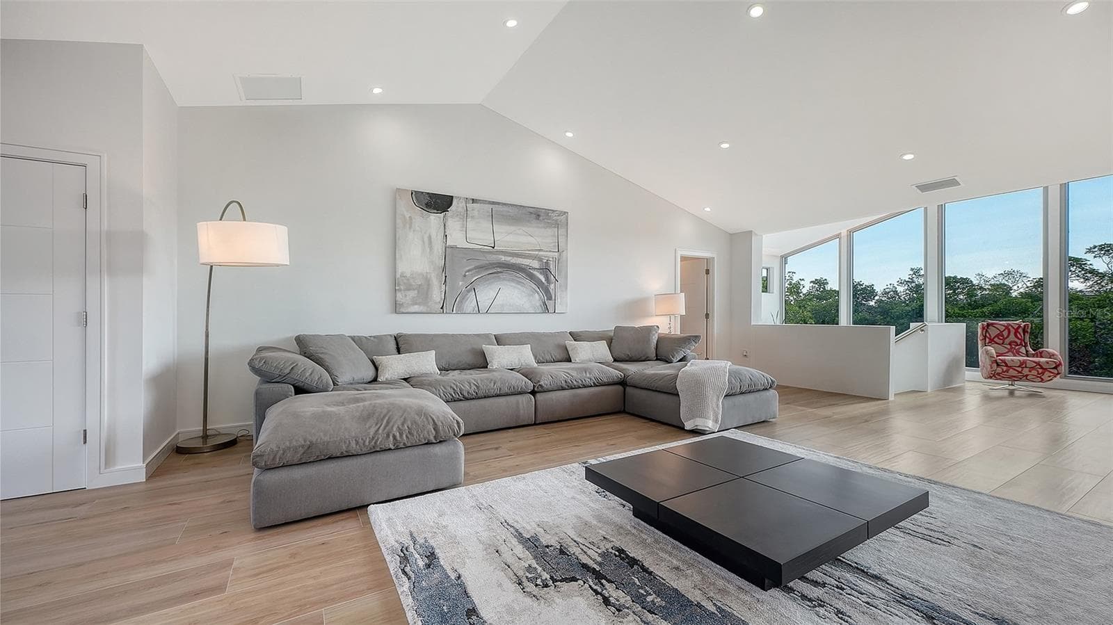 Single Family Residence at 660 PENFIELD ST, LONGBOAT KEY, photo 6 of 53