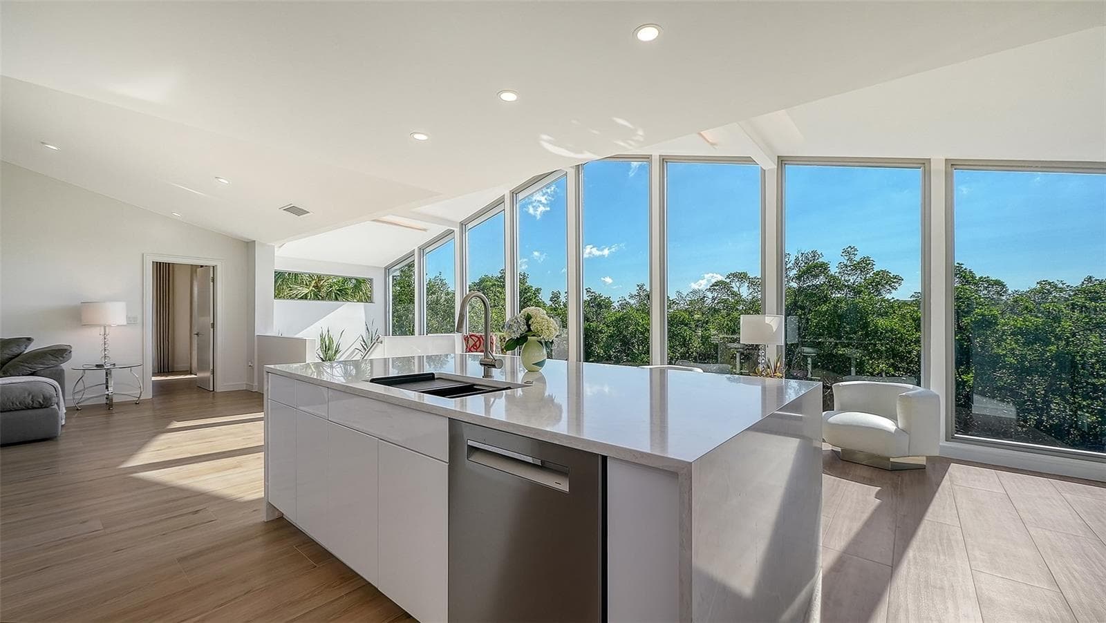 Single Family Residence at 660 PENFIELD ST, LONGBOAT KEY, photo 16 of 53