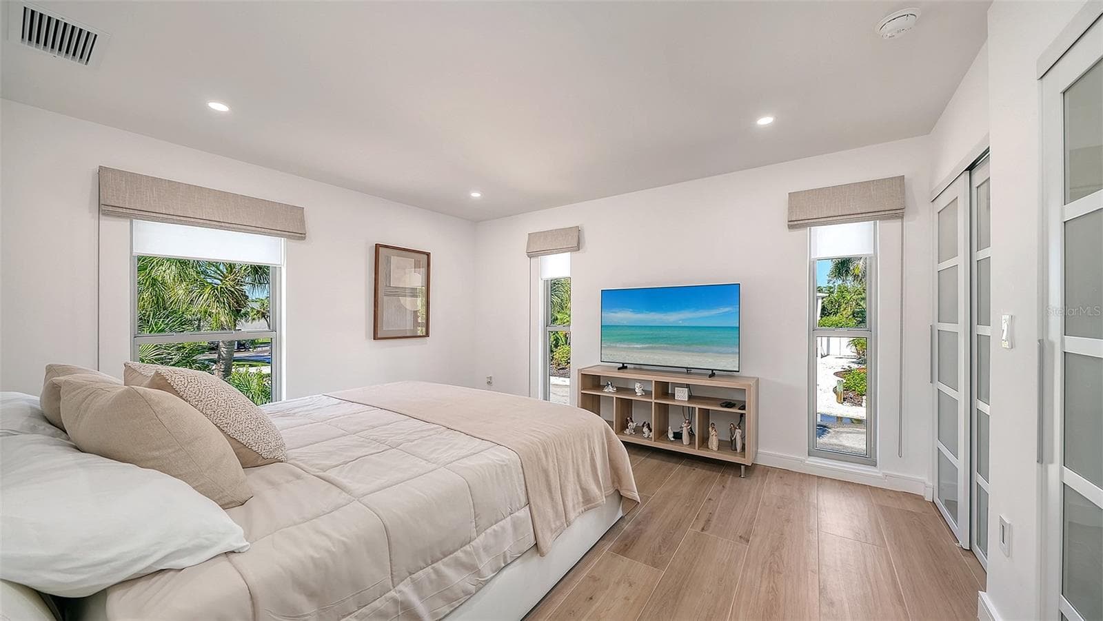 Single Family Residence at 660 PENFIELD ST, LONGBOAT KEY, photo 23 of 53