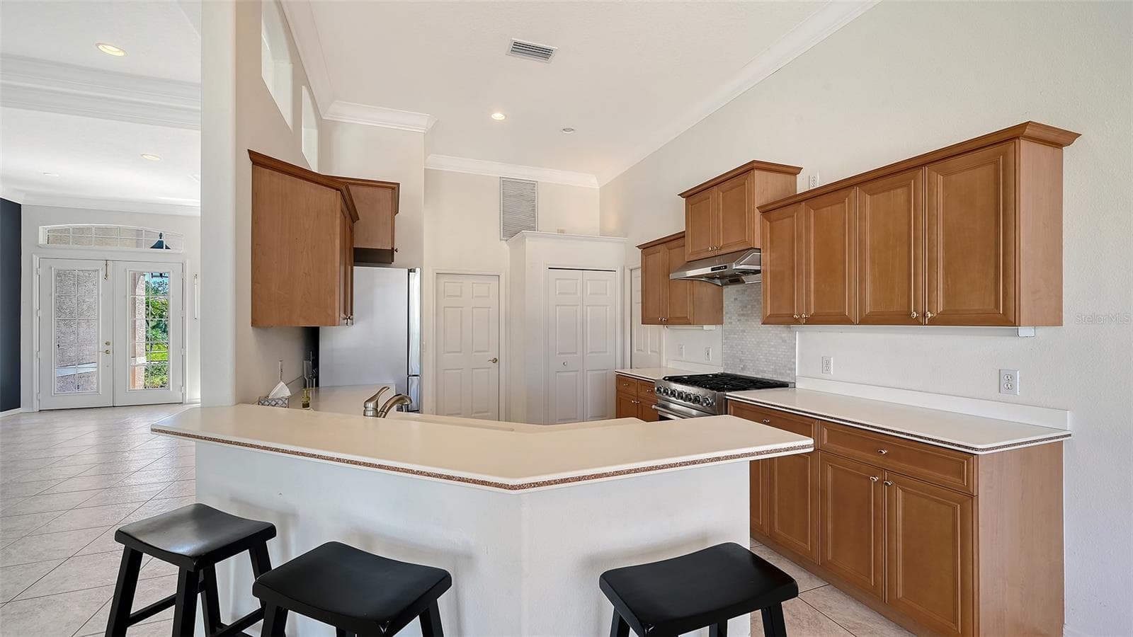 Newer Bosch Dishwasher & Refrigerator - 335 PARK TRACE BLVD, OSPREY