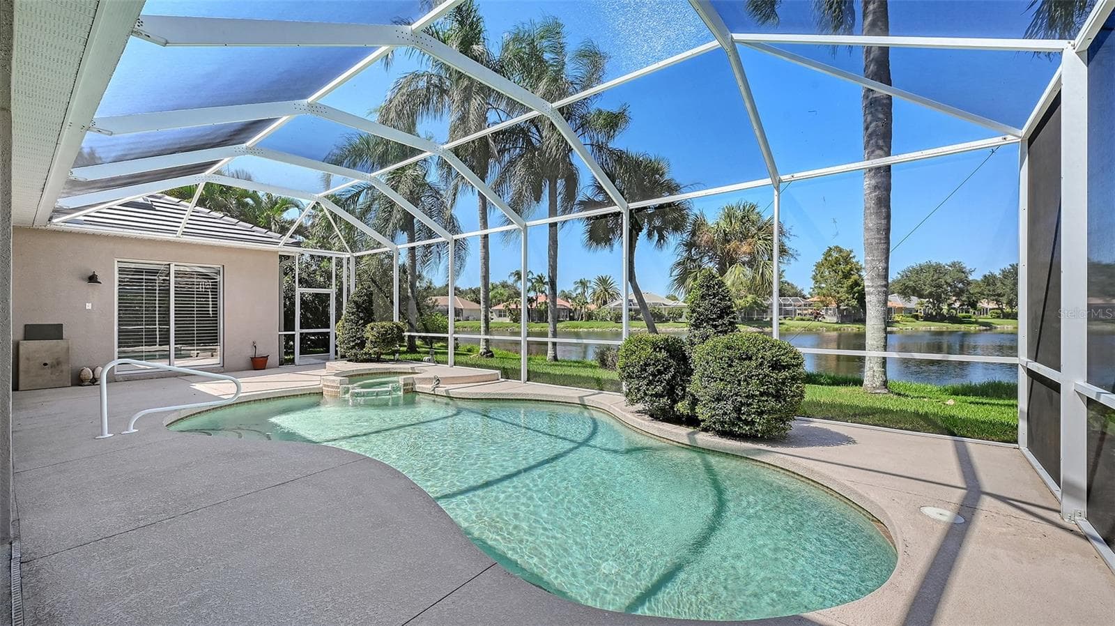 Plenty of room to relax - 335 PARK TRACE BLVD, OSPREY