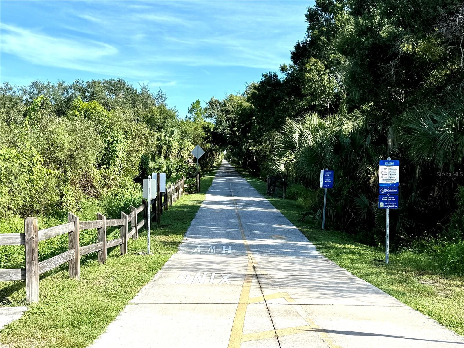 Legacy Trail - 335 PARK TRACE BLVD, OSPREY