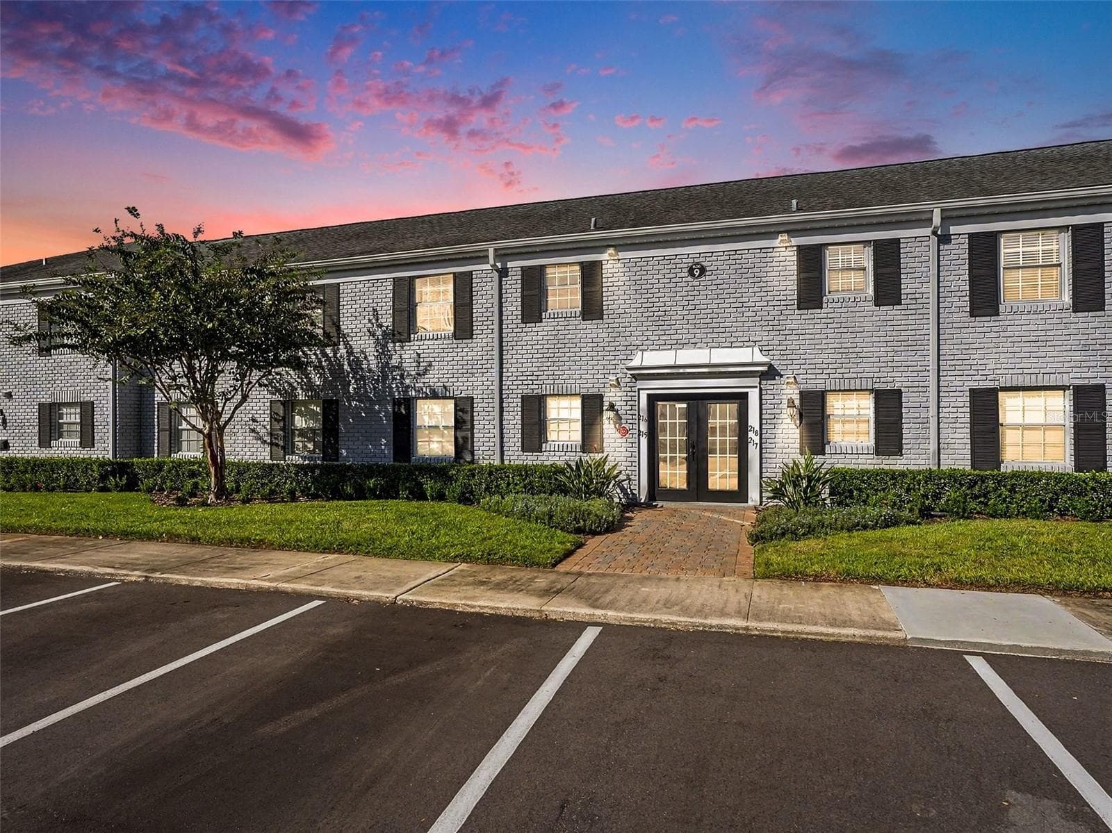 216 LEWFIELD CIR #216