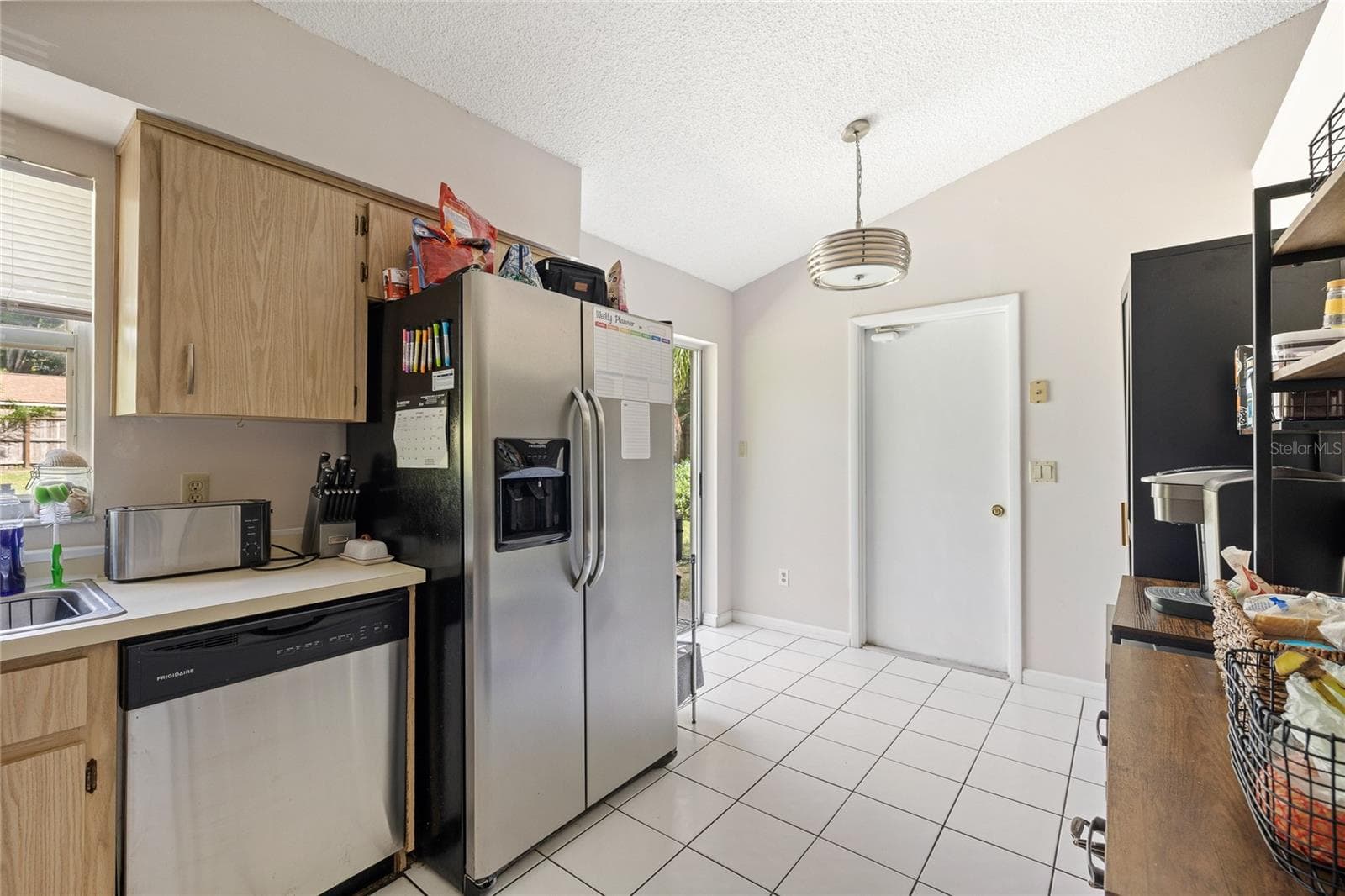Single Family Residence at 7805 HYACINTH DR, ORLANDO, photo 6 of 16