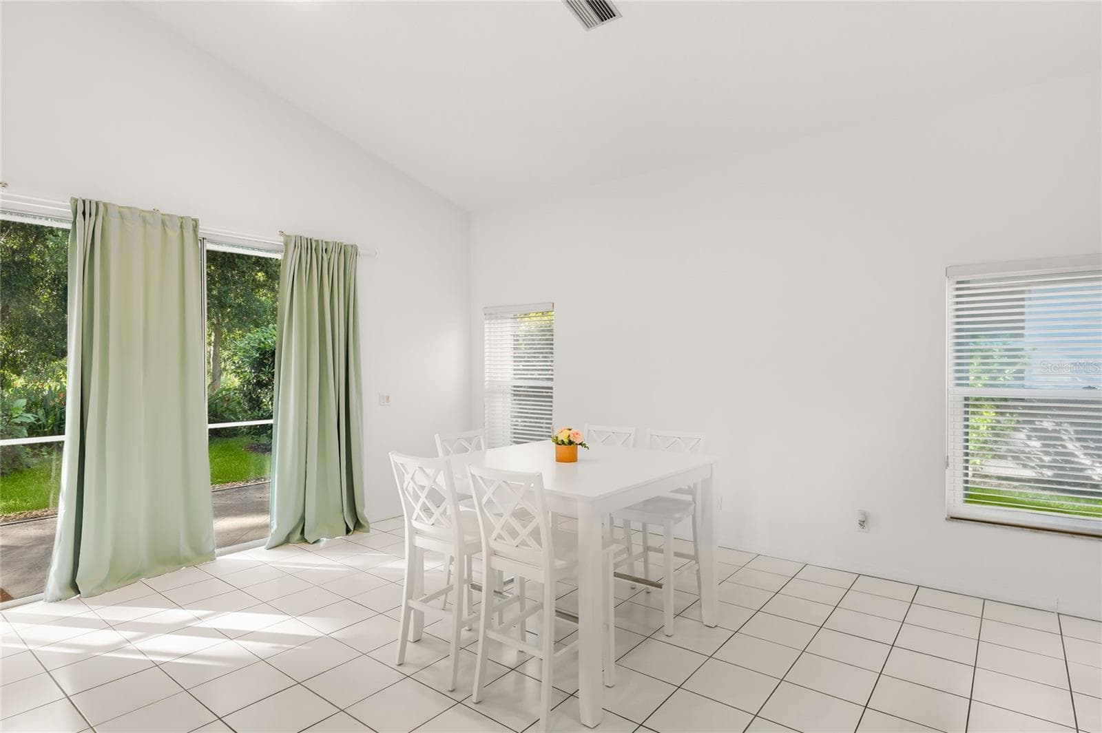 Single Family Residence at 2147 WASATCH DR, SARASOTA, photo 8 of 31