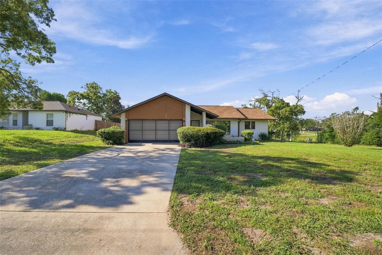 Front Exterior - 11460 RIDDLE DR, SPRING HILL