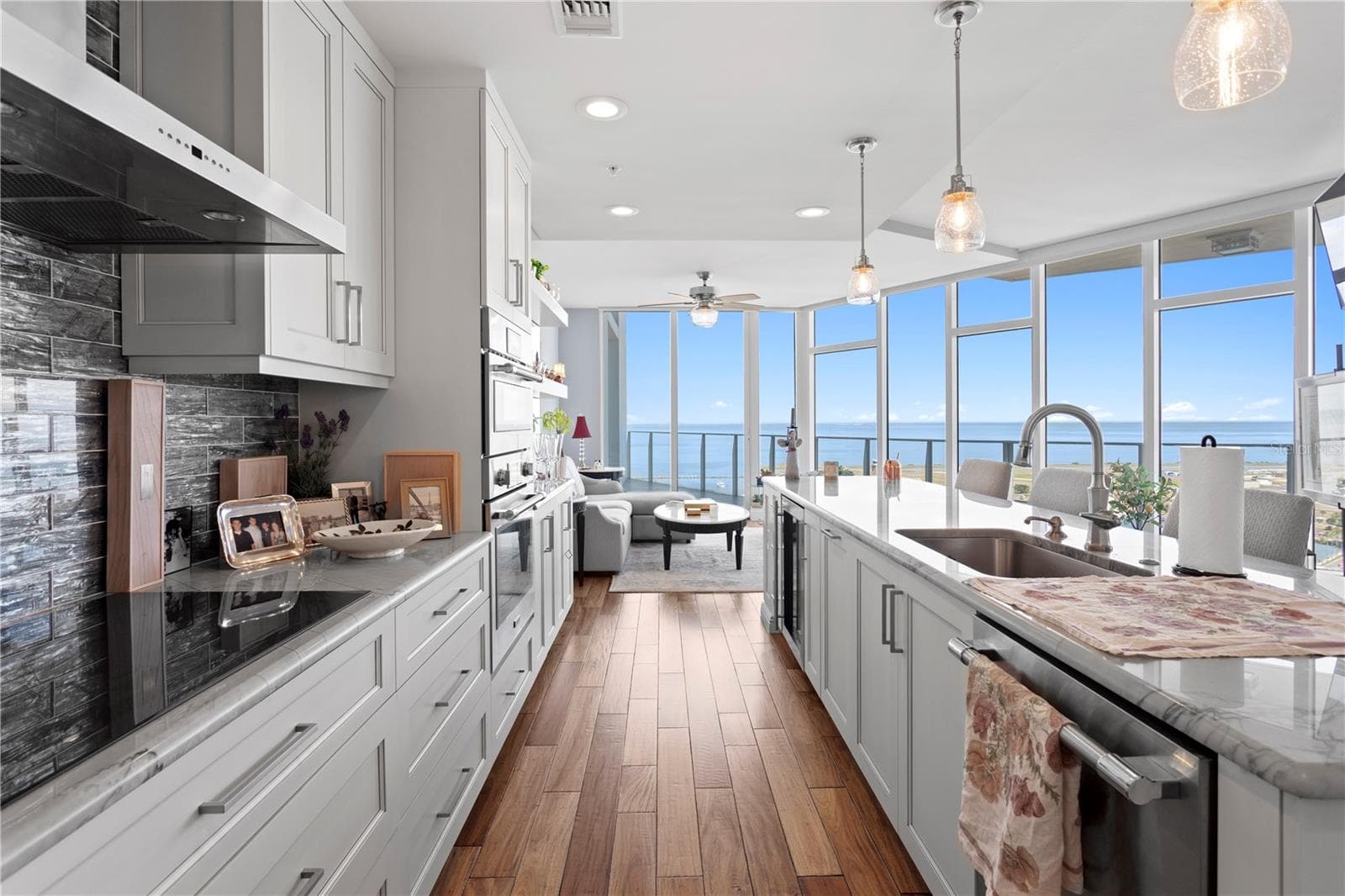 Condominium at 175 1ST ST S #2307, ST PETERSBURG, photo 11 of 64