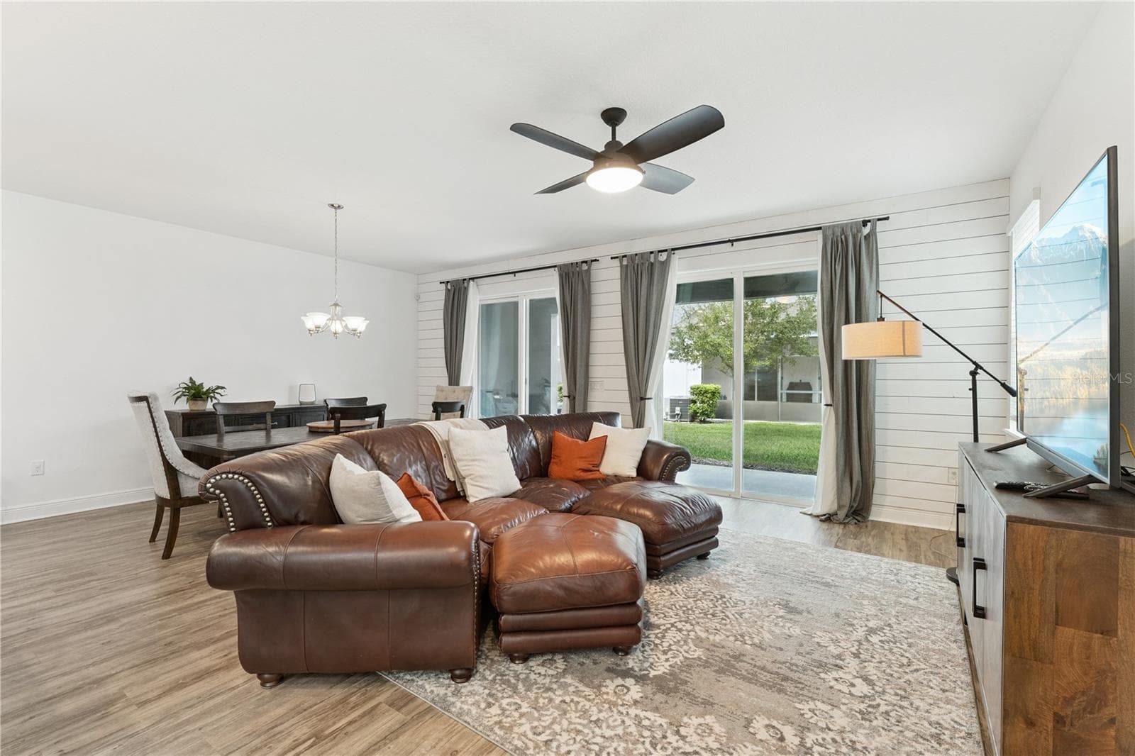 Townhouse at 2356 SHADOWLAND LOOP, WINTER PARK, photo 4 of 42