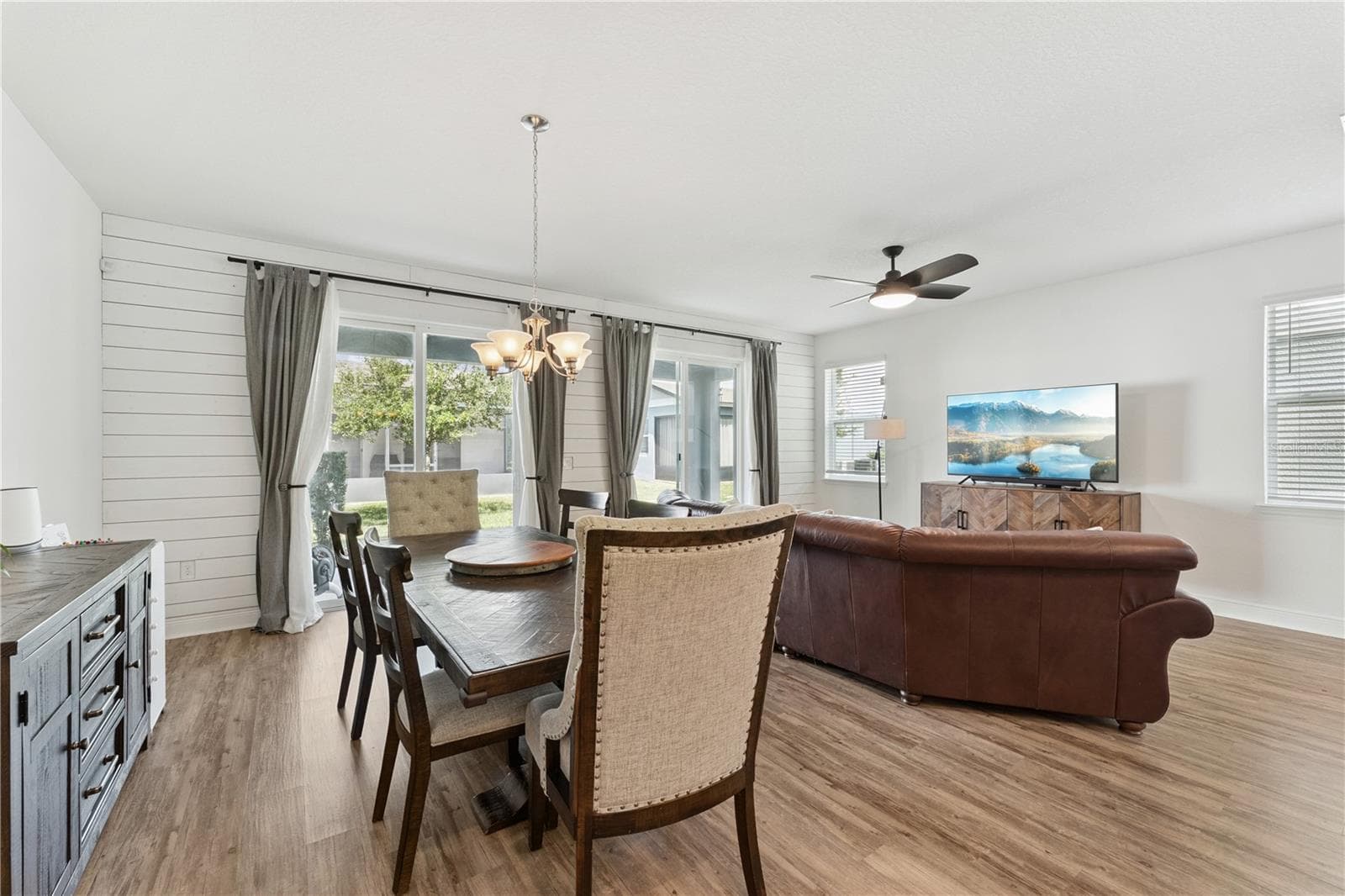 Townhouse at 2356 SHADOWLAND LOOP, WINTER PARK, photo 7 of 42
