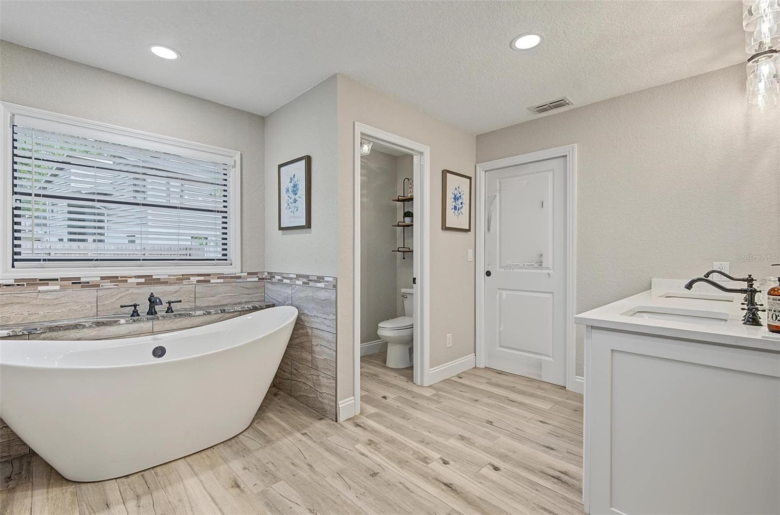 Single Family Residence at 19908 JODI DR, LUTZ, photo 21 of 57