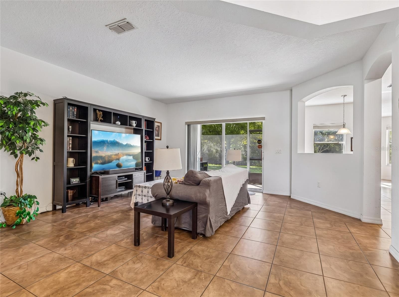 Single Family Residence at 3639 SAIL HARBOR DR, KISSIMMEE, photo 3 of 31