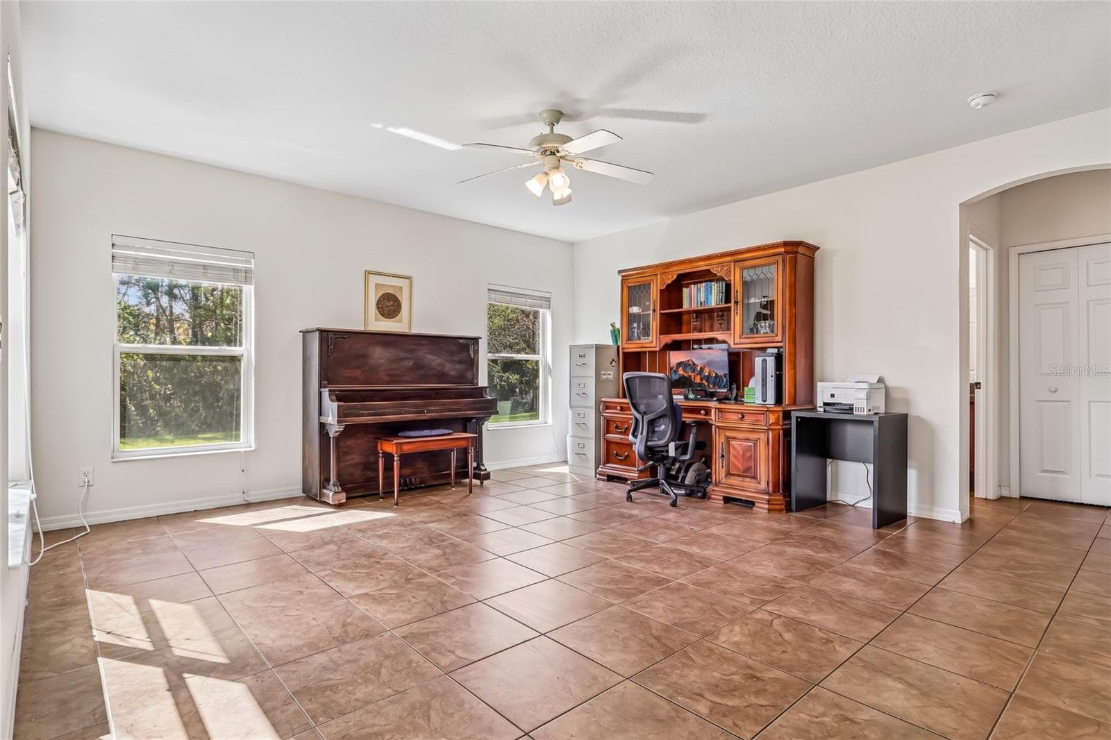 Single Family Residence at 3639 SAIL HARBOR DR, KISSIMMEE, photo 7 of 31