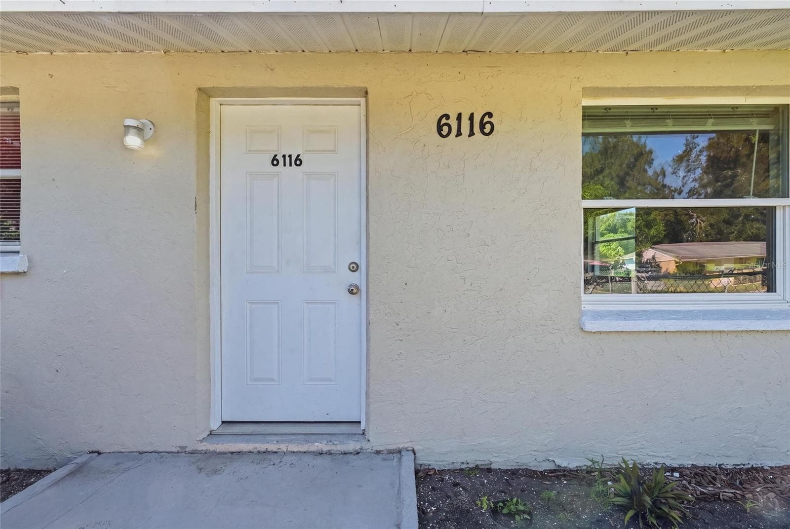 Duplex at 6116 10TH ST E, BRADENTON, photo 5 of 59