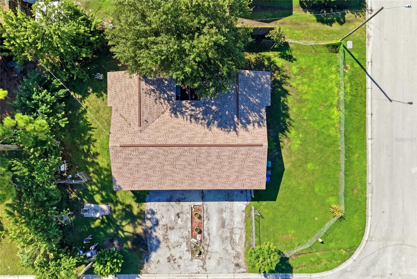 Duplex at 6116 10TH ST E, BRADENTON, photo 58 of 59