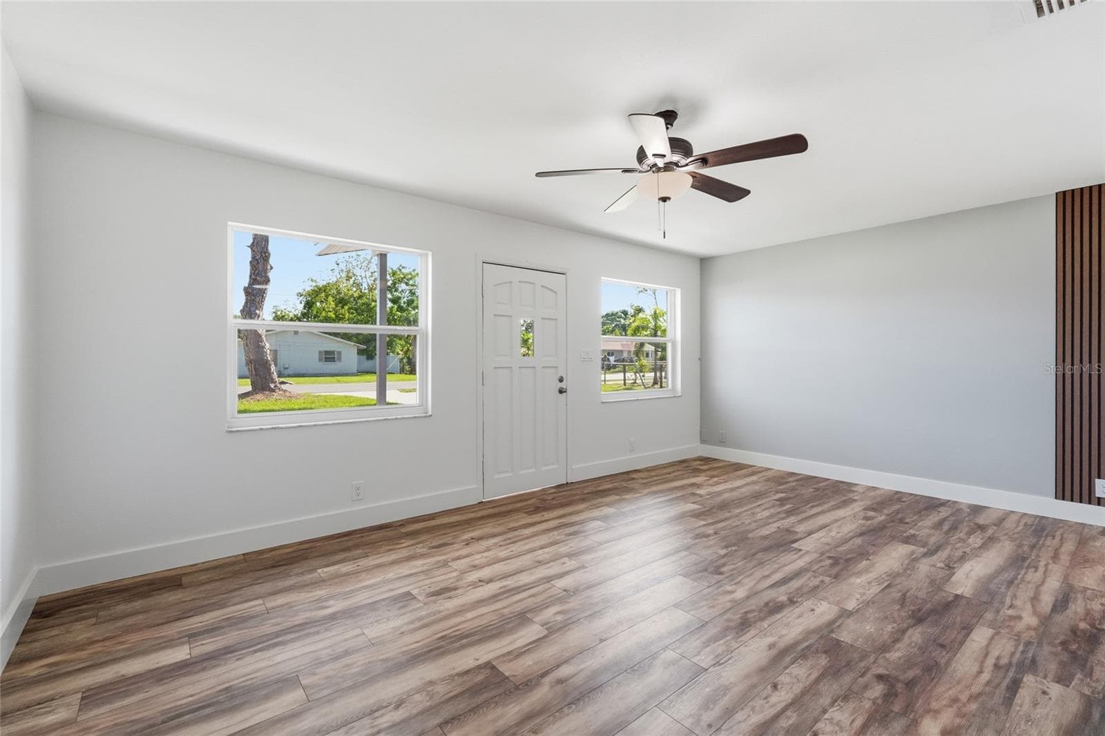Single Family Residence at 1015 60TH AVENUE TER W, BRADENTON, photo 4 of 34