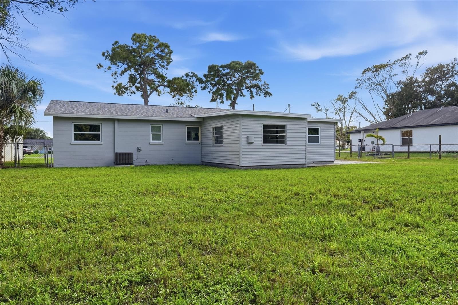 Single Family Residence at 1015 60TH AVENUE TER W, BRADENTON, photo 28 of 34
