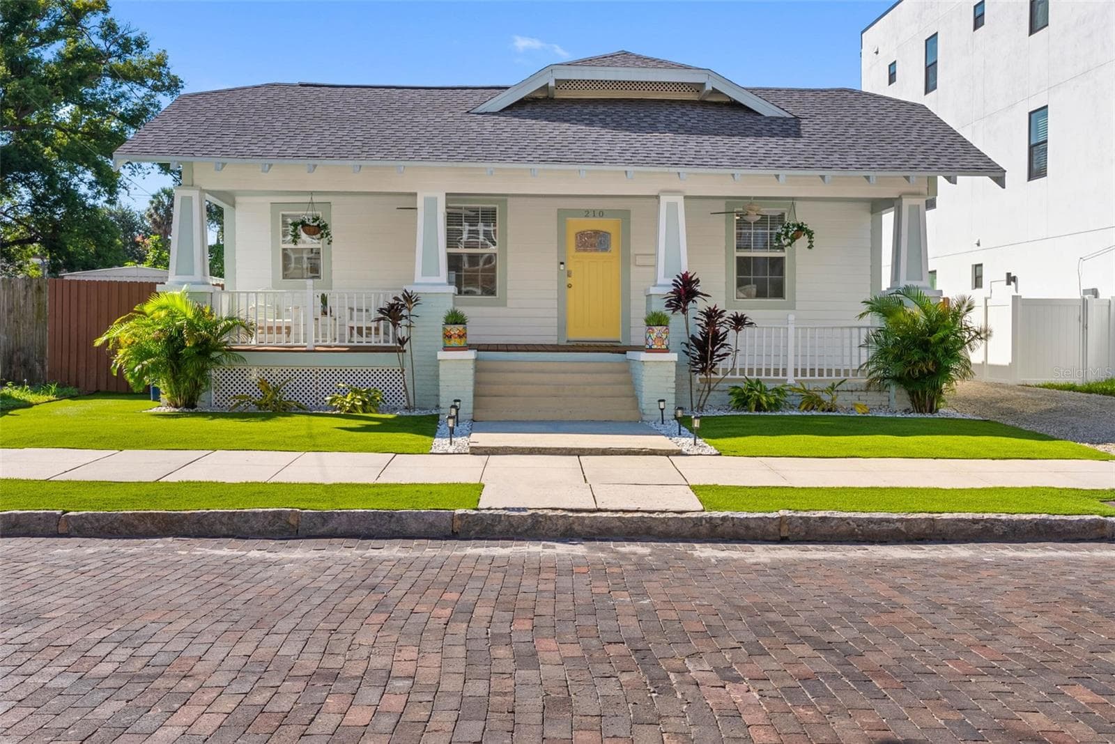 Single Family Residence at 210 W EUCLID AVE, TAMPA, photo 39 of 49