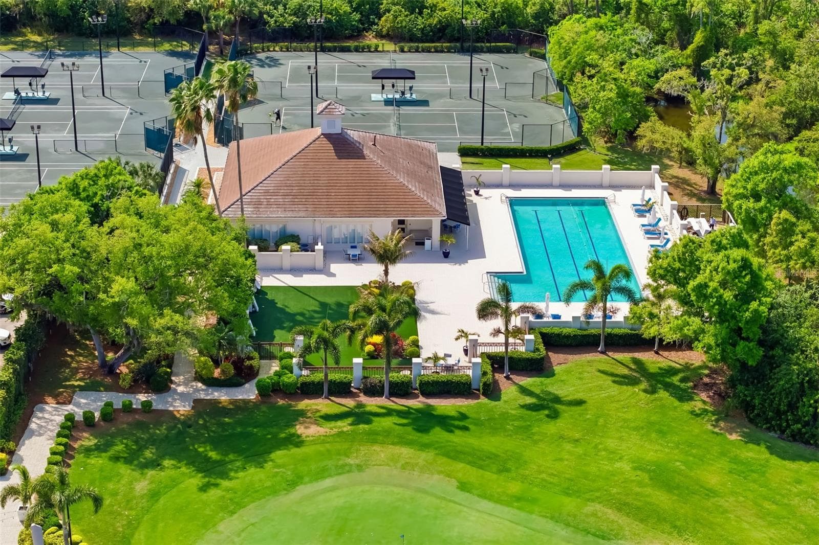 Single Family Residence at 4602 ROYAL DORNOCH CIR, BRADENTON, photo 59 of 78
