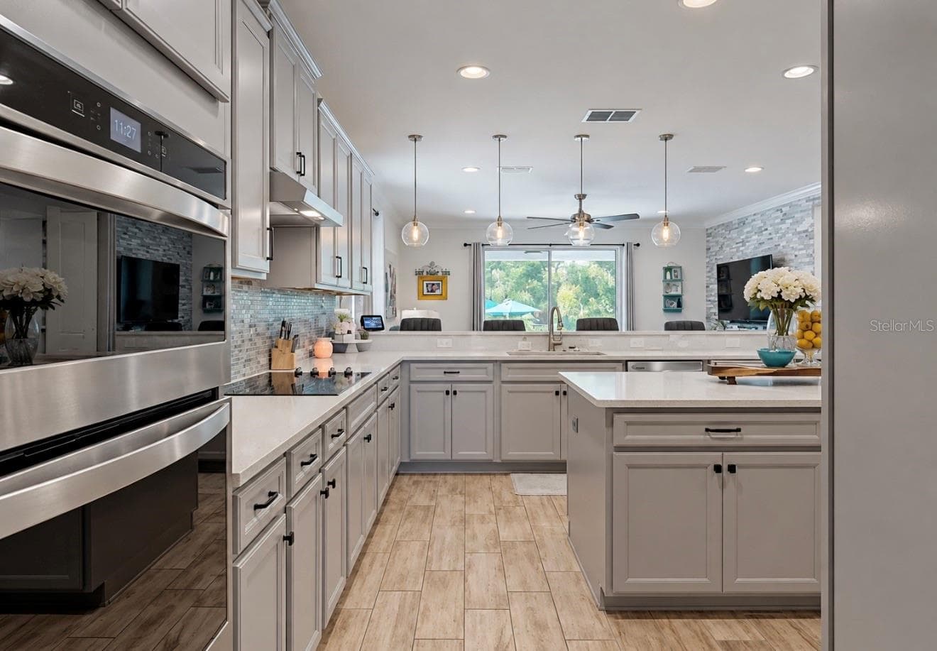 Single Family Residence at 13235 BABY BELLE DR, RIVERVIEW, photo 10 of 41
