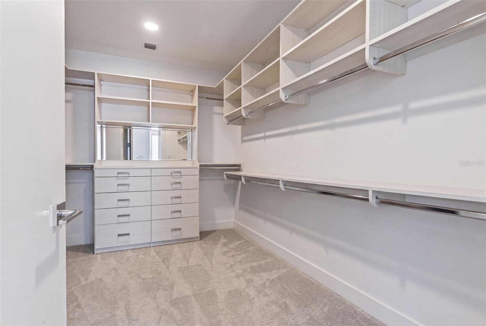 "Her" Walk- In. Primary Ensuite - 540 N TAMIAMI TRL #1604, SARASOTA