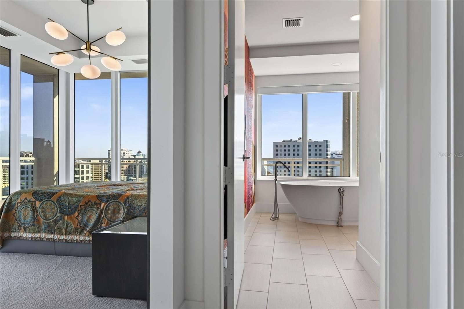 Primary Ensuite - "His" & "Her" Baths - 540 N TAMIAMI TRL #1604, SARASOTA