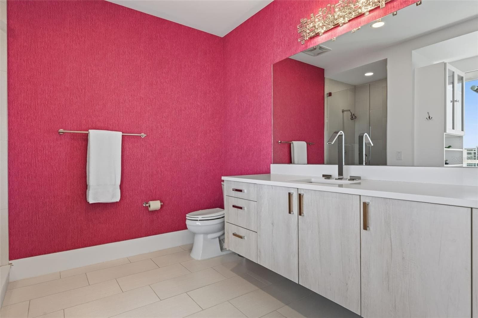 Primary Ensuite - Dual Sink Vanity - 540 N TAMIAMI TRL #1604, SARASOTA