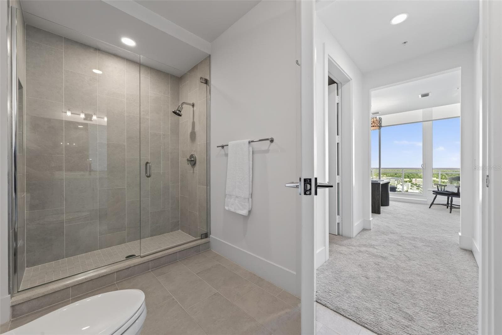 Guest Ensuite 2. Bath - 540 N TAMIAMI TRL #1604, SARASOTA
