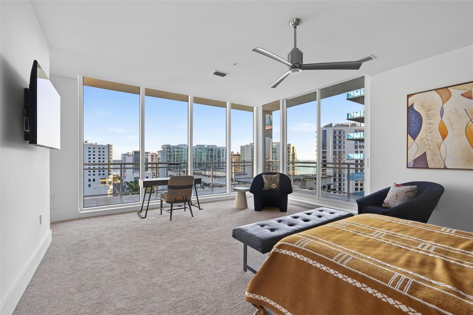 Guest Ensuite 3. Spacious as a Secondary Primary Retreat - 540 N TAMIAMI TRL #1604, SARASOTA