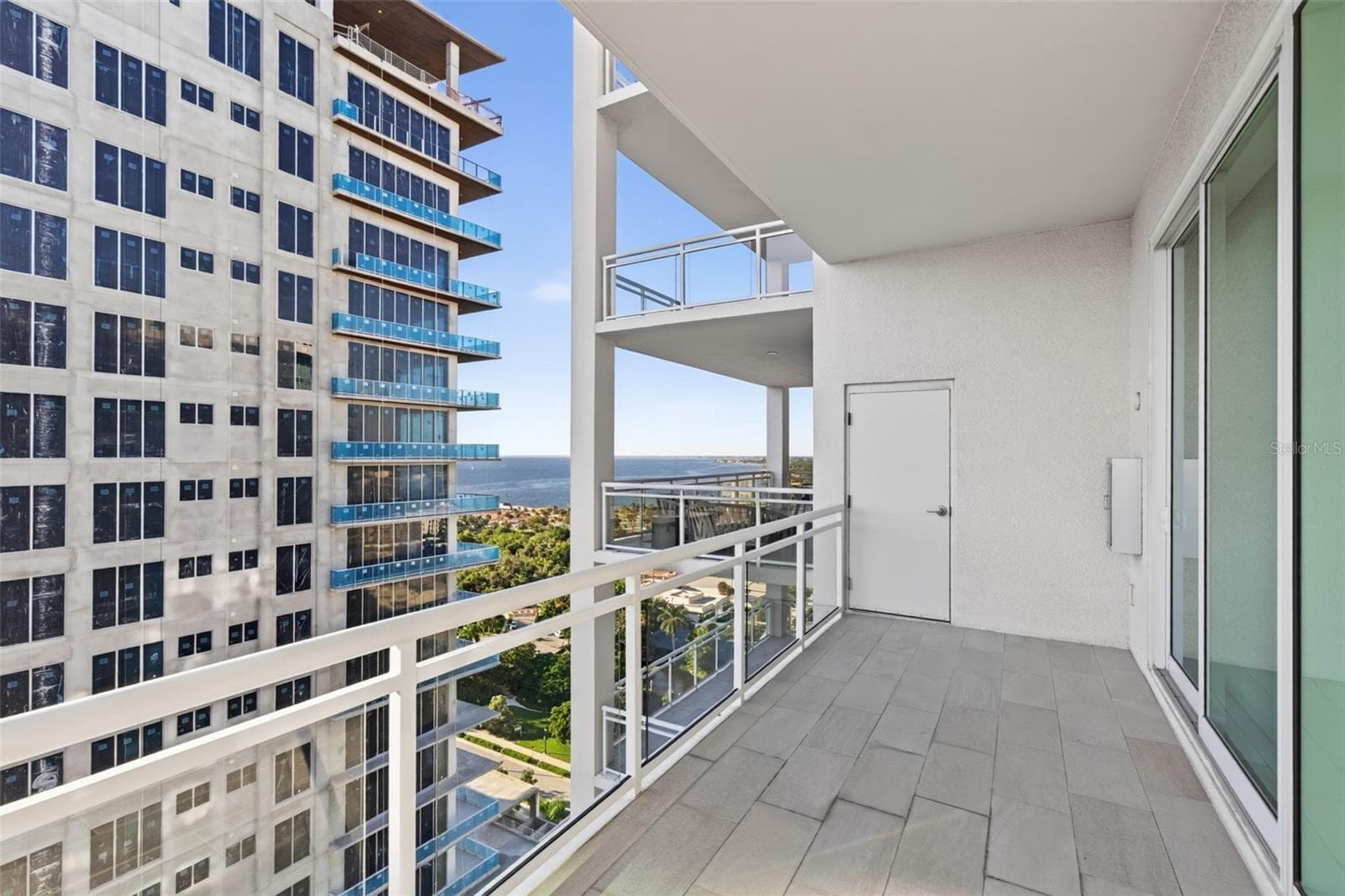 Guest Ensuite 3 + Balcony Access - 540 N TAMIAMI TRL #1604, SARASOTA
