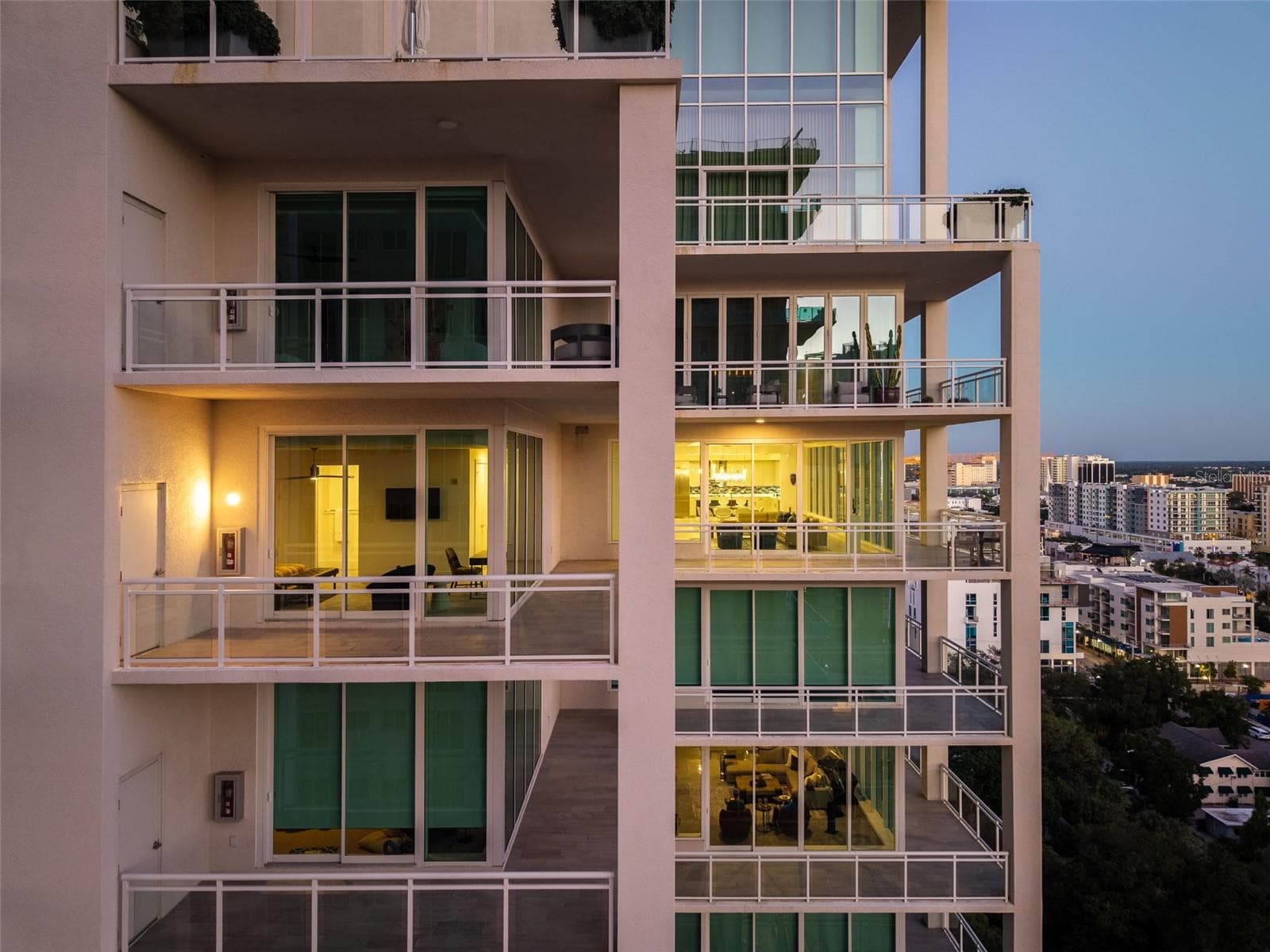 Condominium at 540 N TAMIAMI TRL #1604, SARASOTA, photo 143 of 157