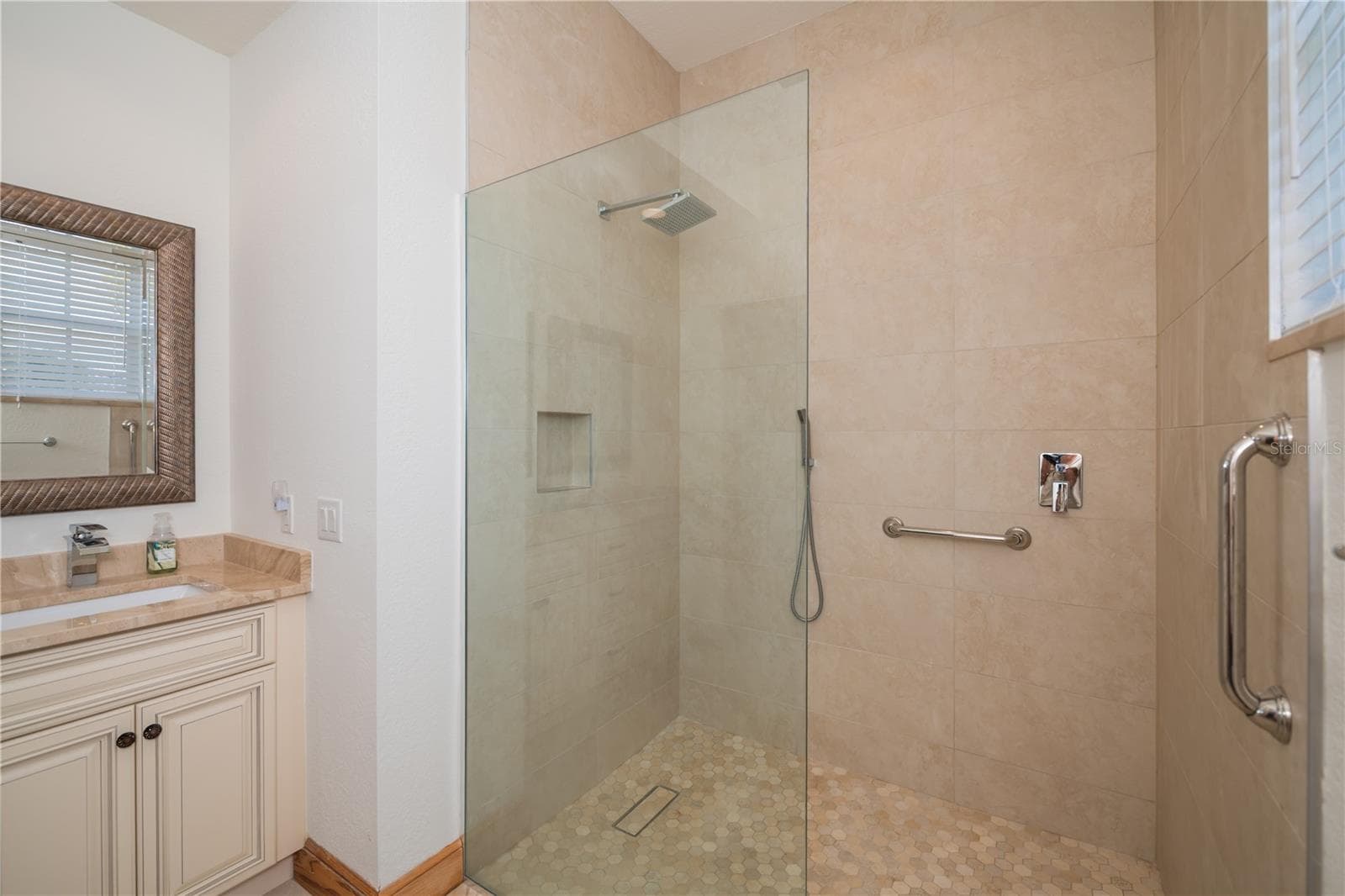 Single Family Residence at 5019 BAL HARBOR BLVD, PUNTA GORDA, photo 37 of 67