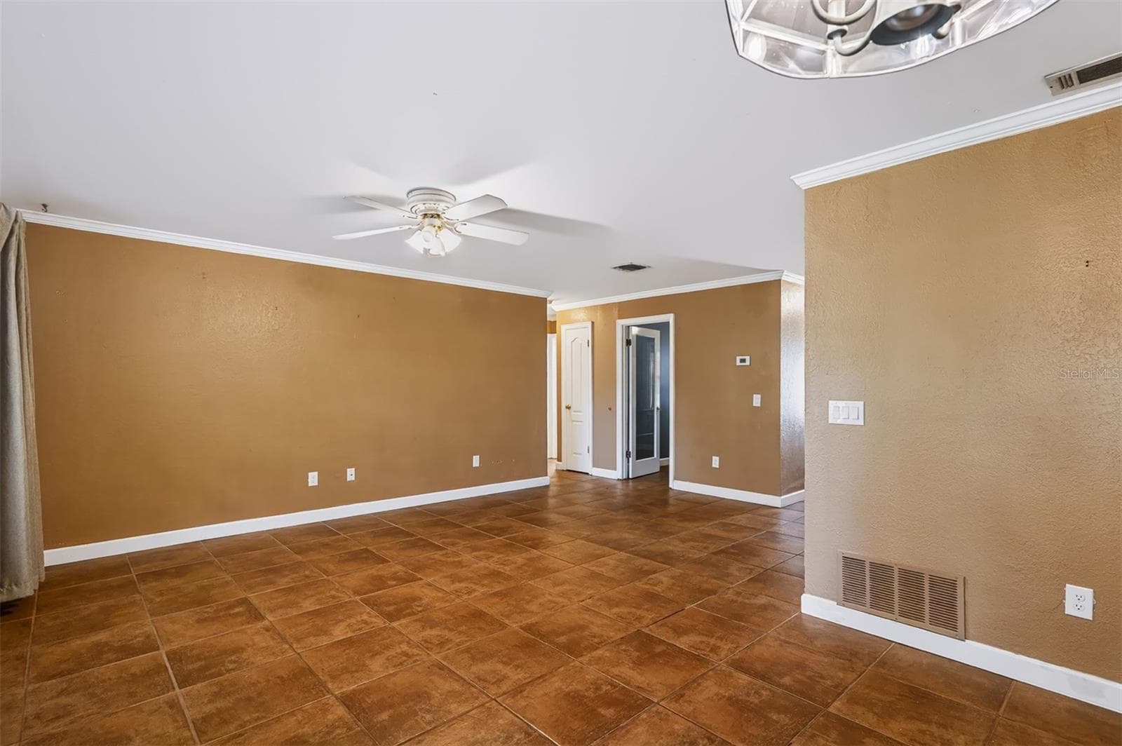 Living room - 135 CORTEZ CT, WINTER SPRINGS