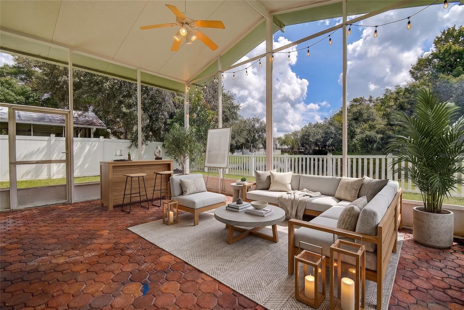 Lanai - 28935 STORMCLOUD PASS, WESLEY CHAPEL