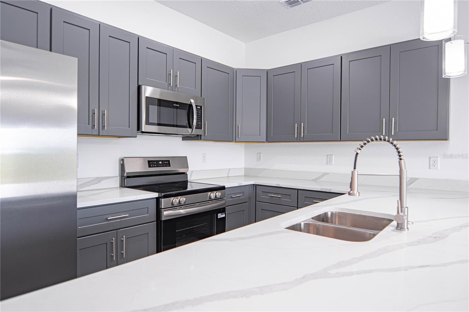 Duplex at 8269 - 8271 COZUMEL LN, SEBRING, photo 43 of 63