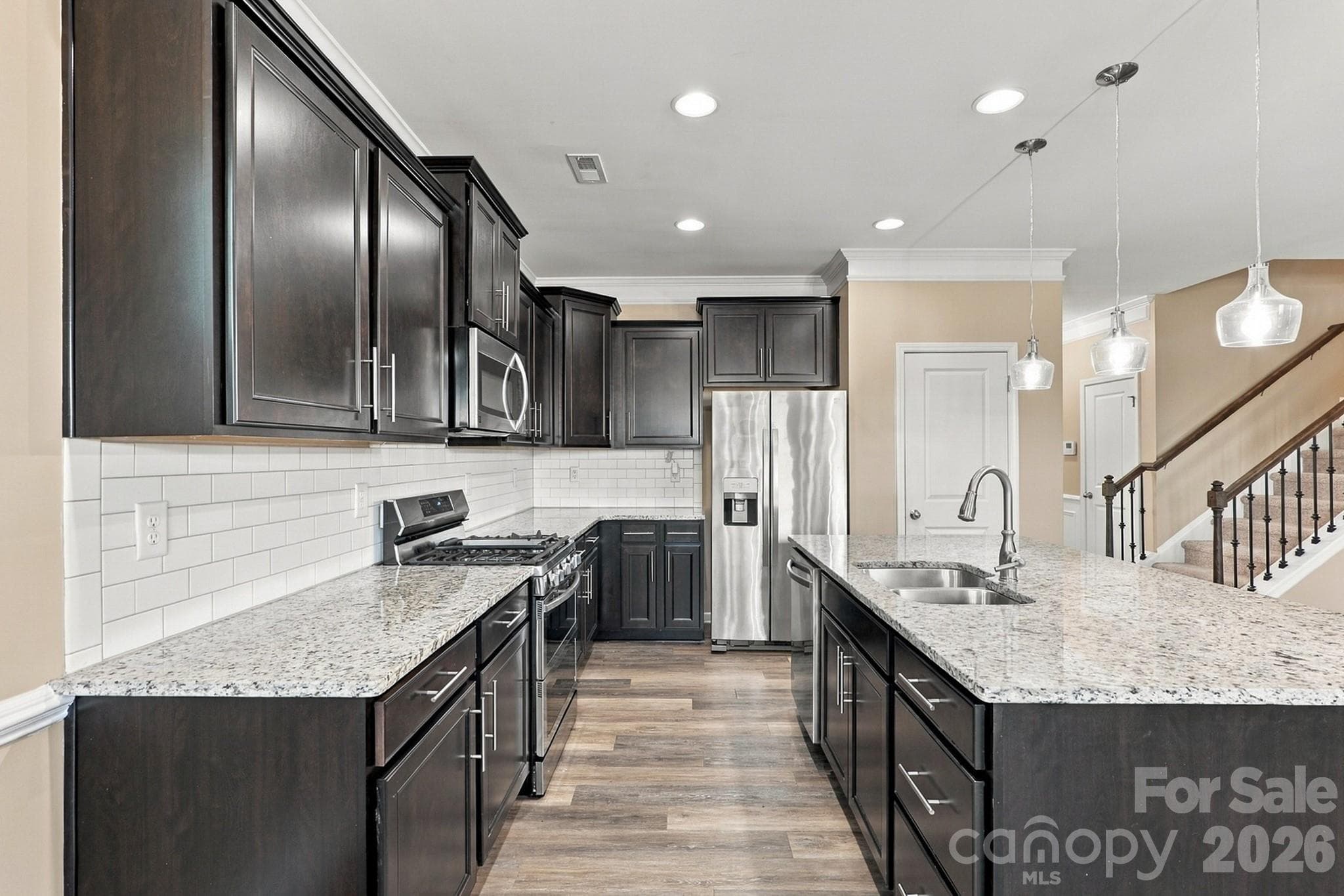 Single Family Residence at 2020 Pinyon Lane, Lancaster, photo 16 of 55