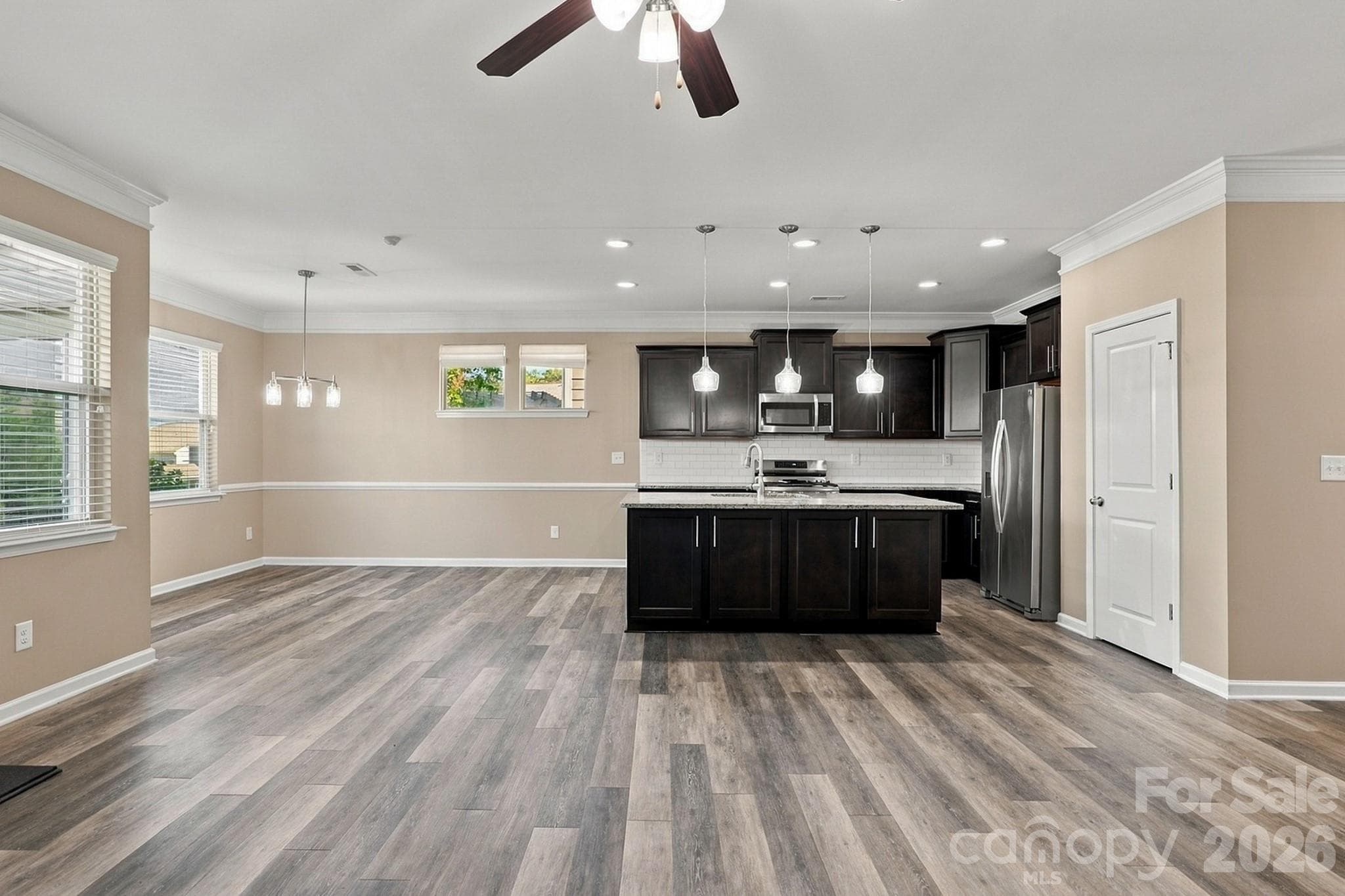 Single Family Residence at 2020 Pinyon Lane, Lancaster, photo 20 of 55