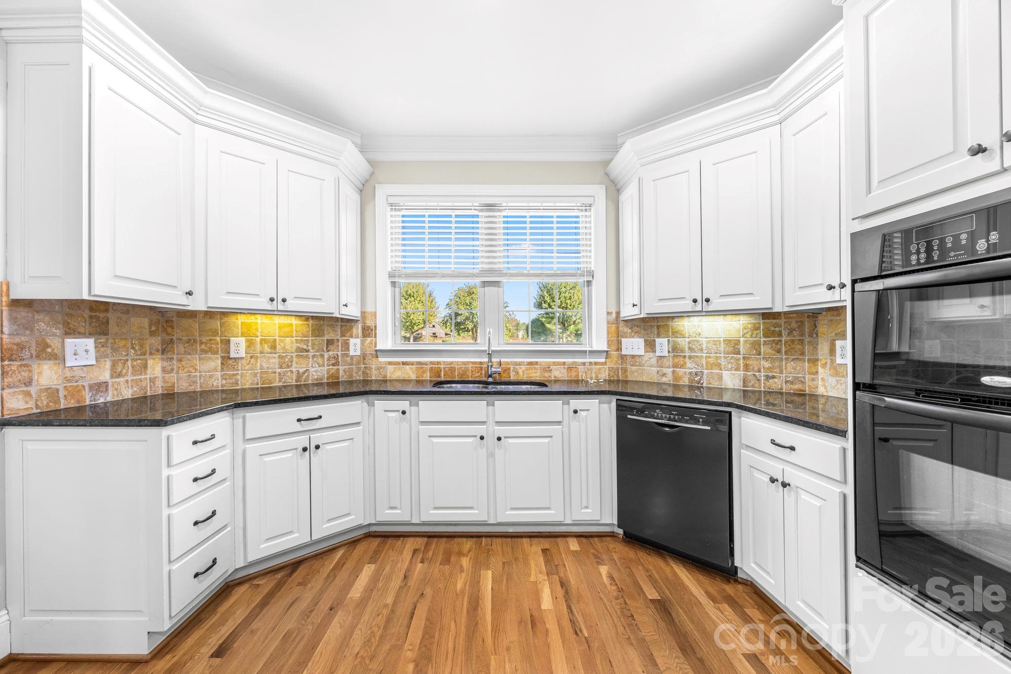 Kitchen - 105 Mandarin Drive, Mooresville