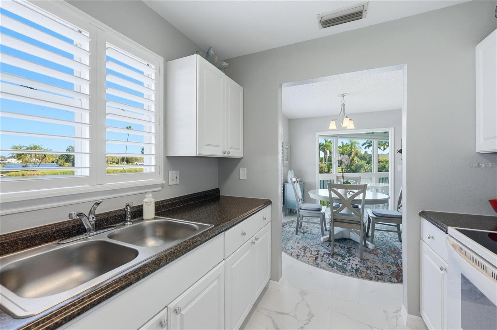 Condominium at 877 AUDUBON DR, BRADENTON, photo 14 of 36