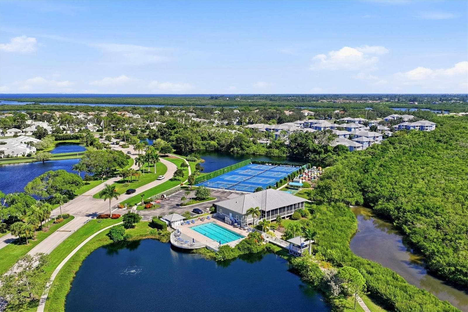 Condominium at 877 AUDUBON DR, BRADENTON, photo 35 of 36