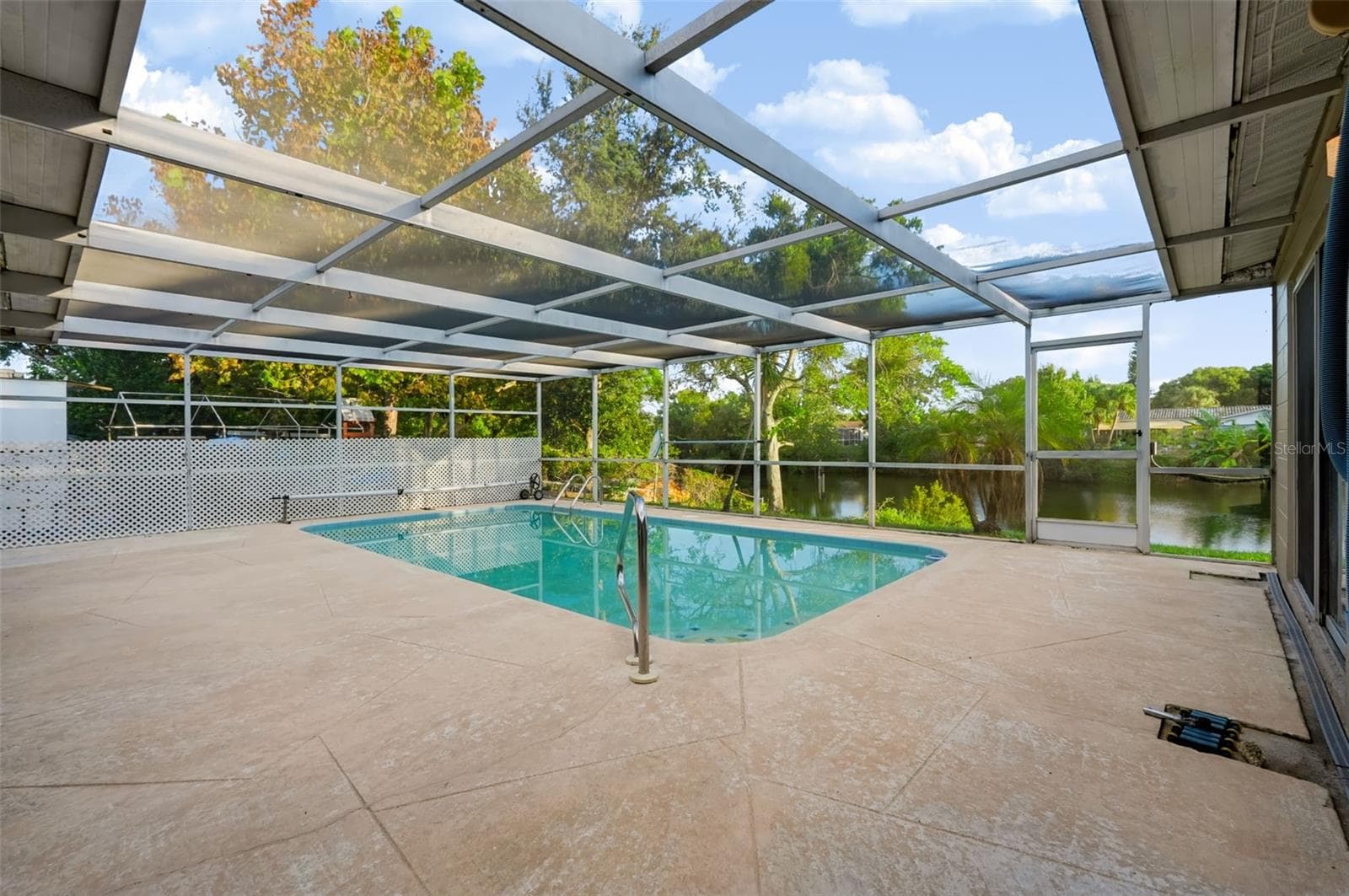 Single Family Residence at 8040 SAYBROOK DR, PORT RICHEY, photo 5 of 34