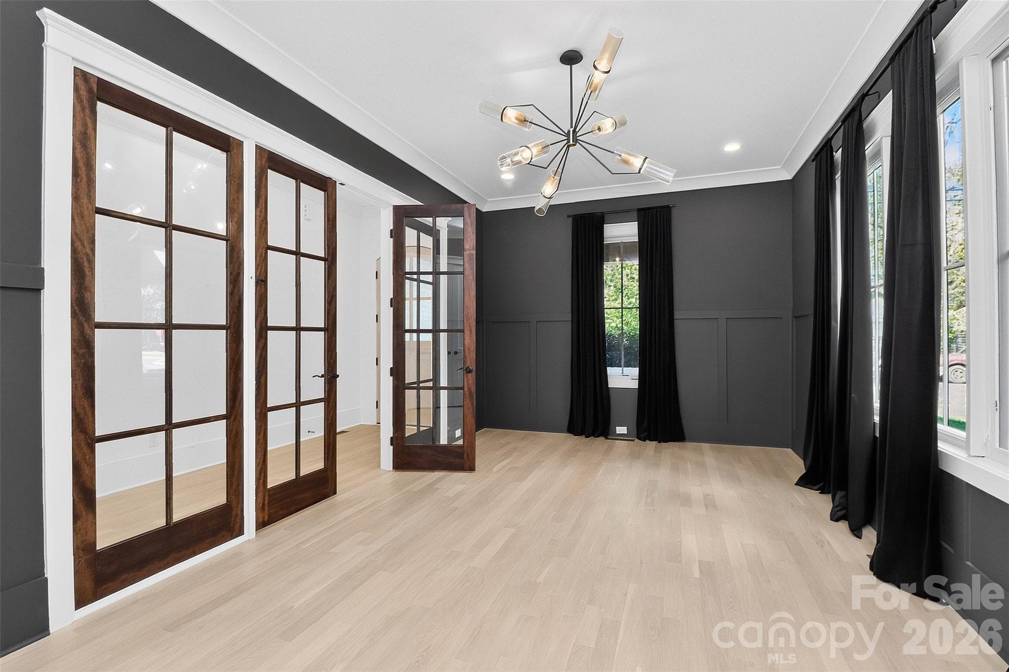 Single Family Residence at 1412 N Caldwell Street, Charlotte, photo 4 of 36