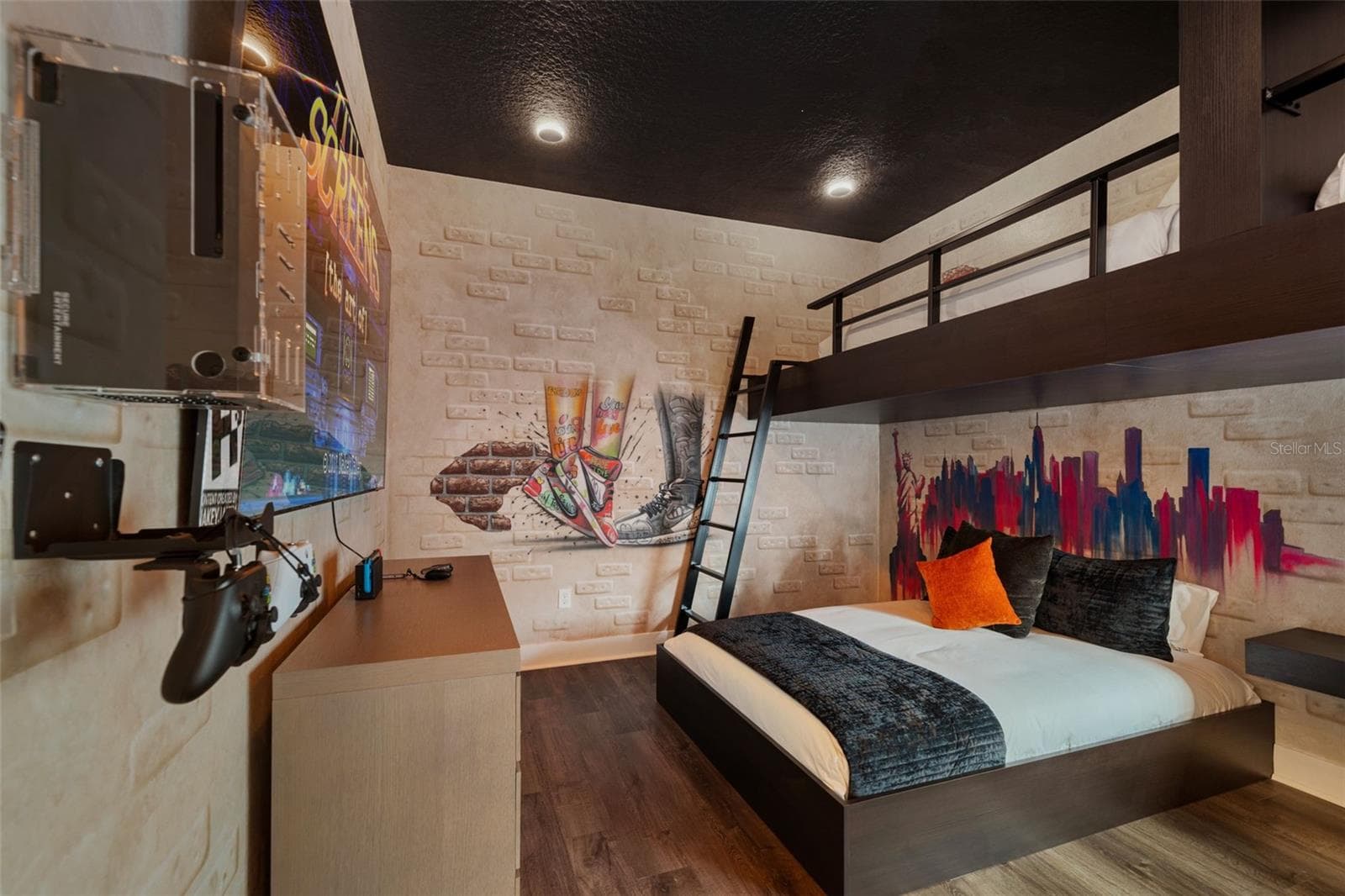 Kids themed bedroom - 997 JACK NICKLAUS CT, REUNION