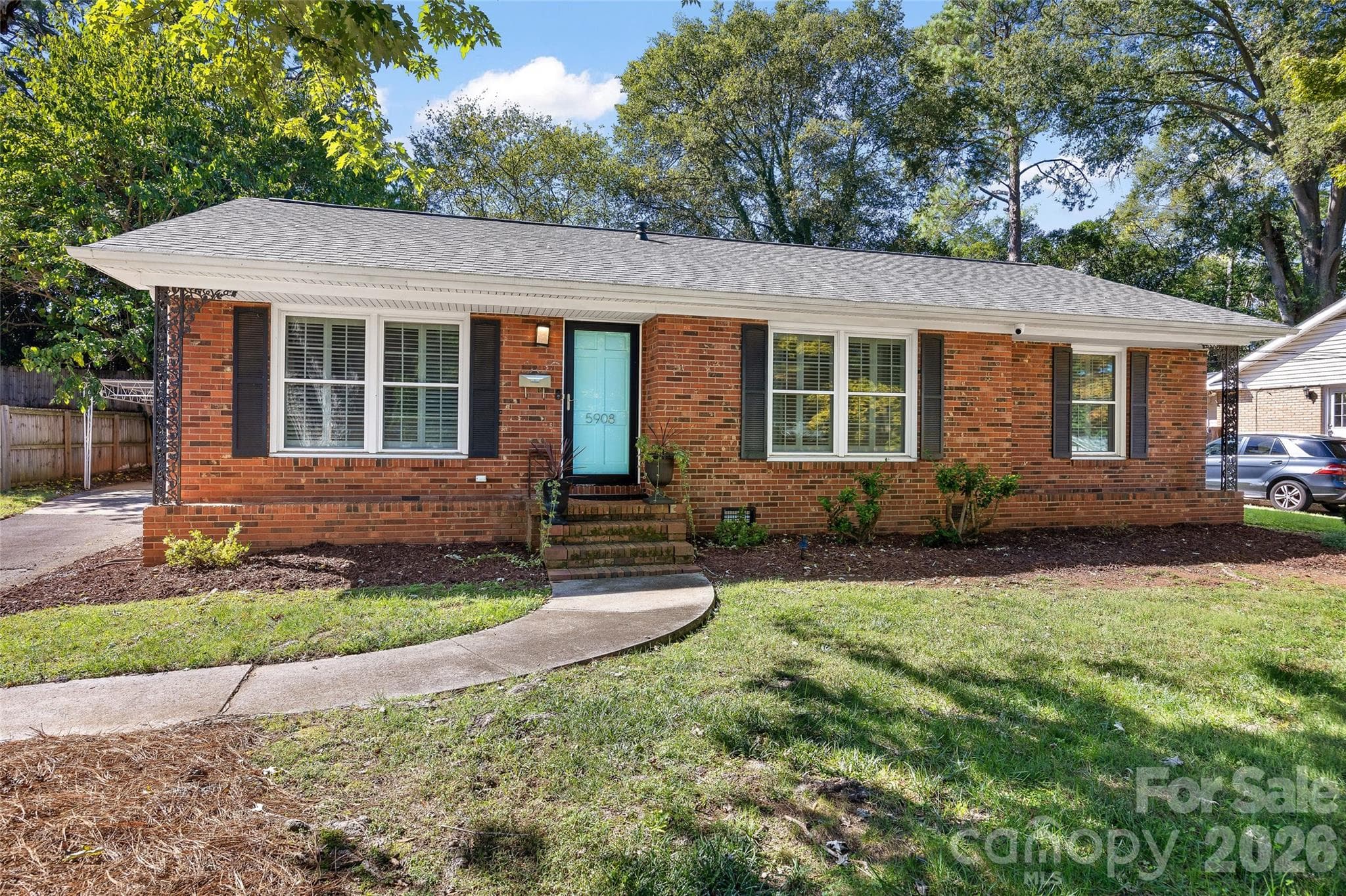 Single Family Residence at 5908 Brookhaven Road, Charlotte, photo 2 of 45
