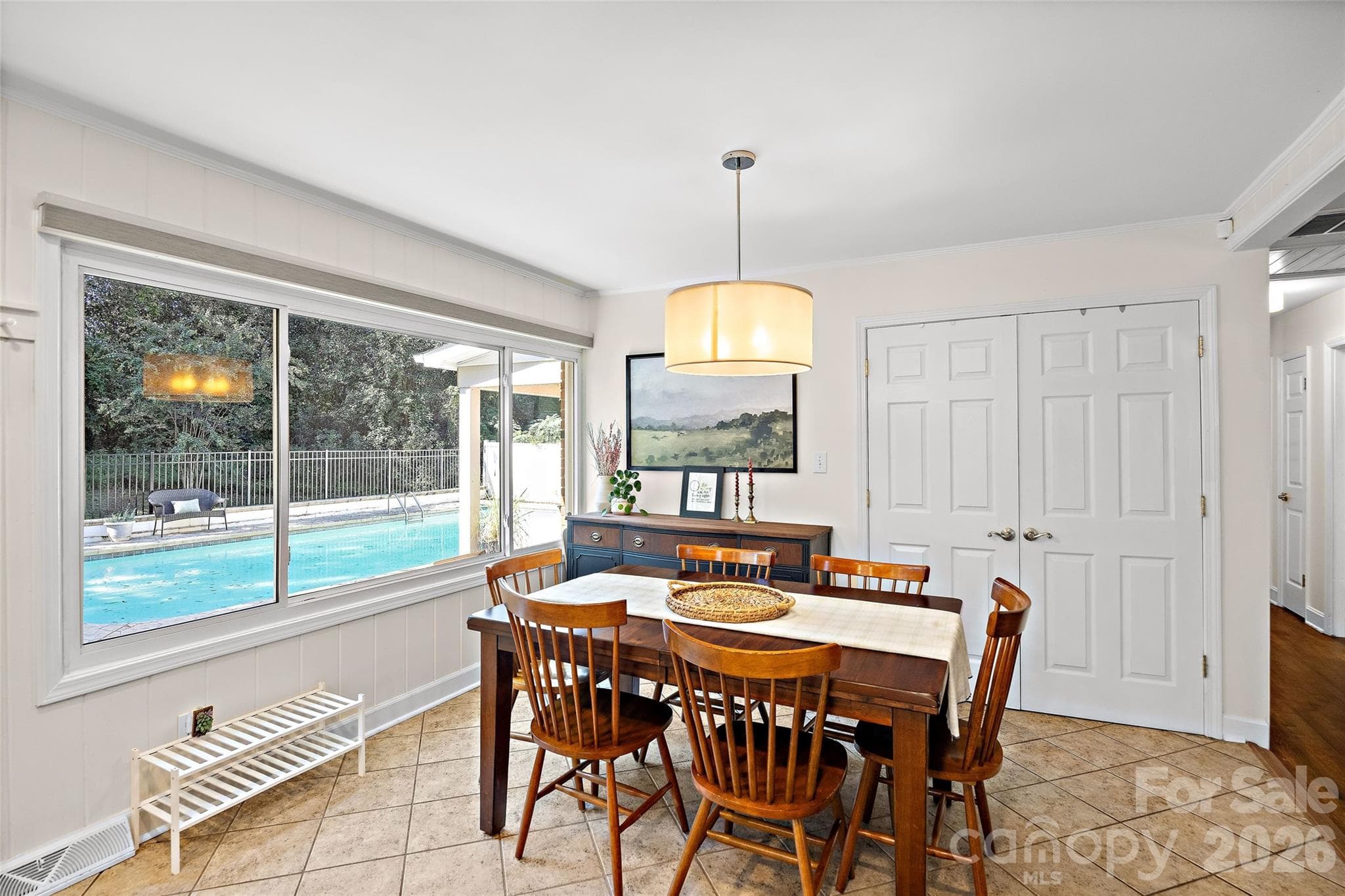 Single Family Residence at 5908 Brookhaven Road, Charlotte, photo 13 of 45