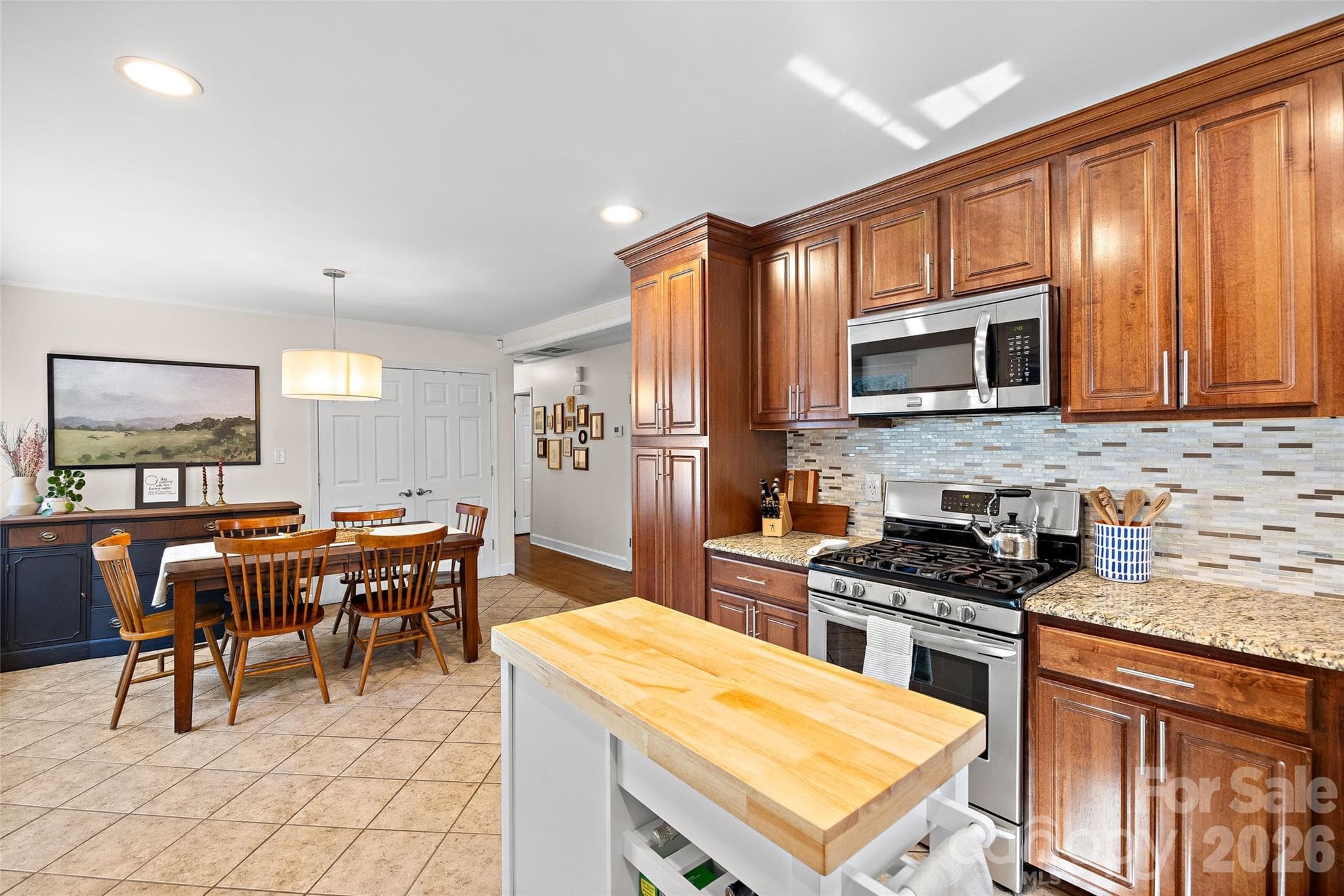 Single Family Residence at 5908 Brookhaven Road, Charlotte, photo 17 of 45