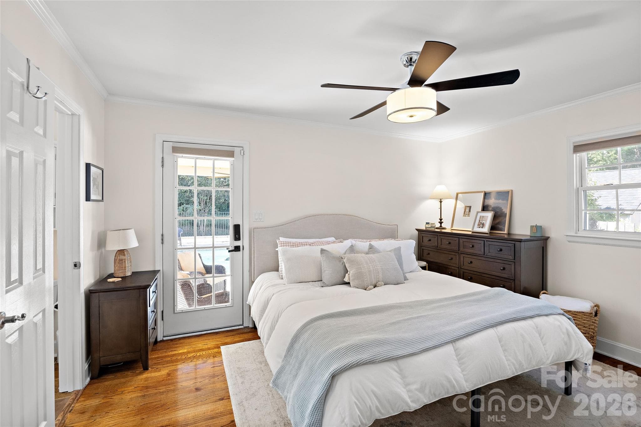 Single Family Residence at 5908 Brookhaven Road, Charlotte, photo 19 of 45