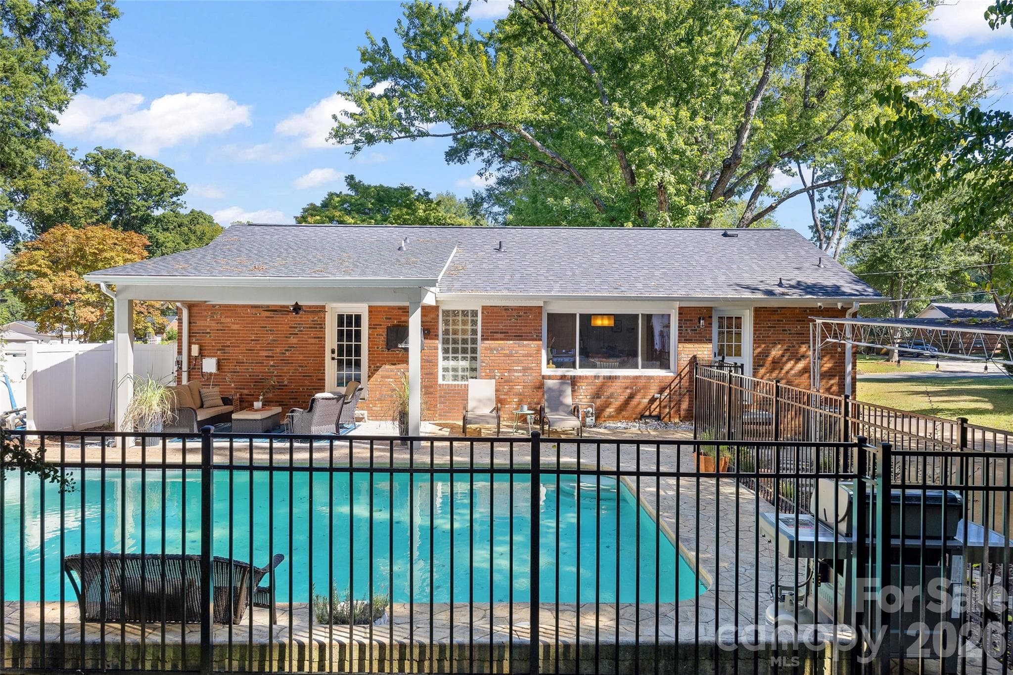 Single Family Residence at 5908 Brookhaven Road, Charlotte, photo 40 of 45