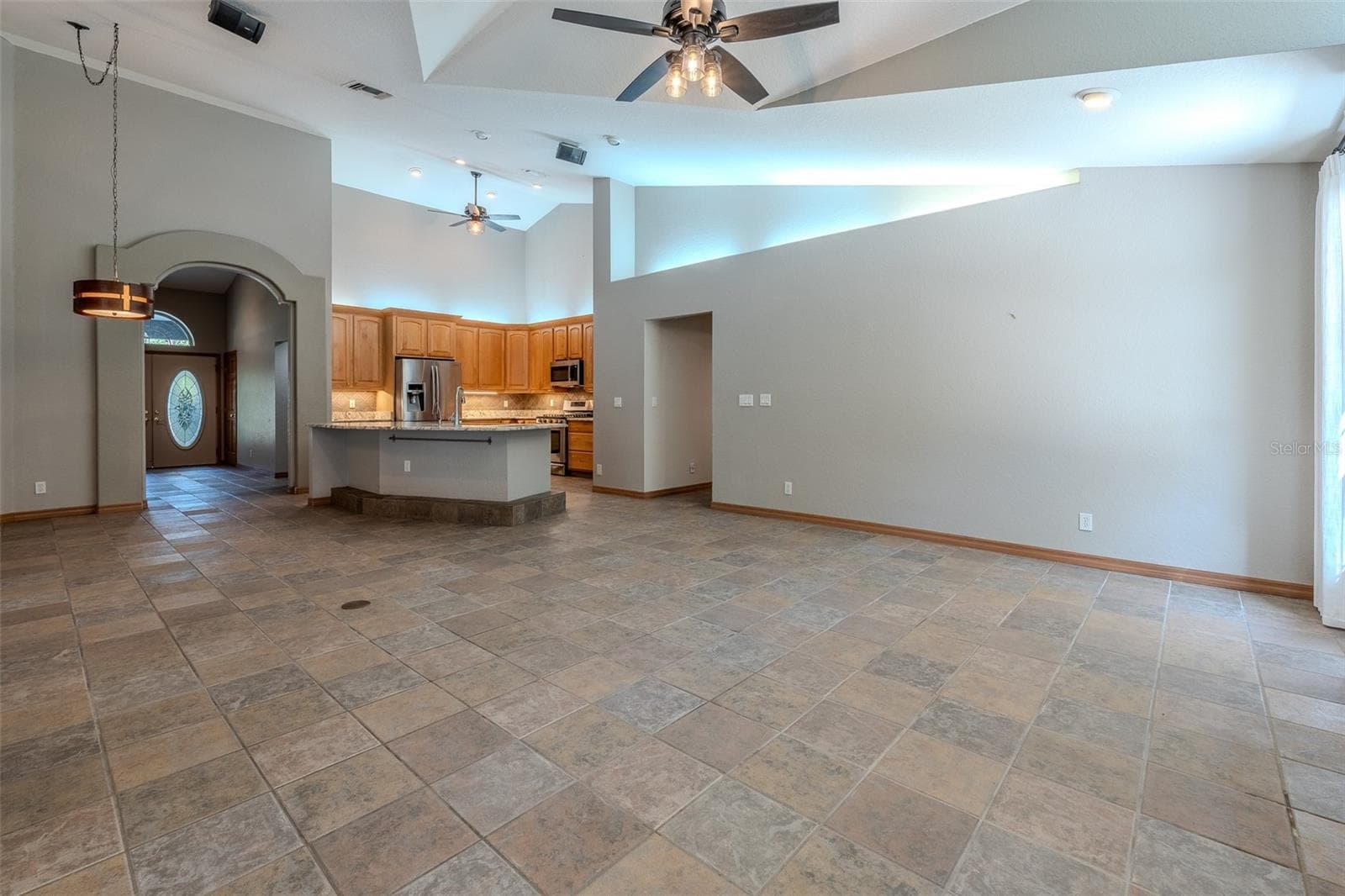 Single Family Residence at 808 SE 36TH LN, OCALA, photo 16 of 117