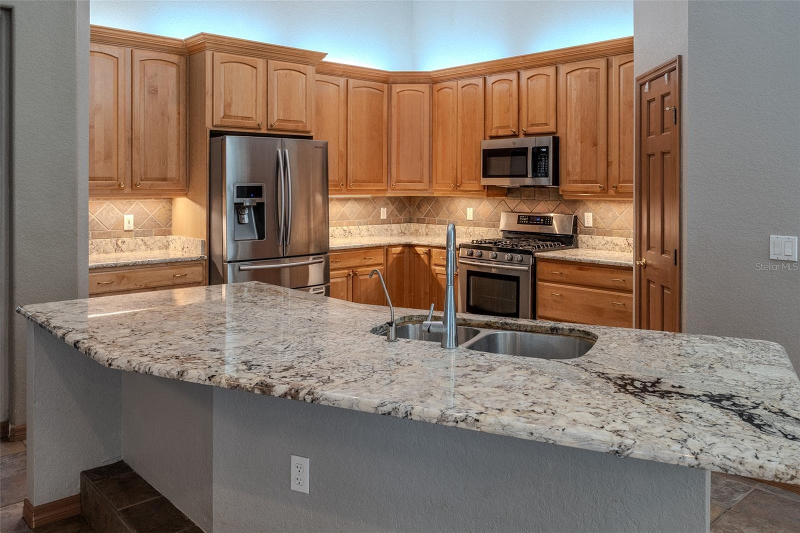 Single Family Residence at 808 SE 36TH LN, OCALA, photo 24 of 117