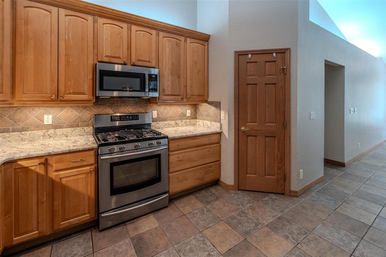 Single Family Residence at 808 SE 36TH LN, OCALA, photo 30 of 117